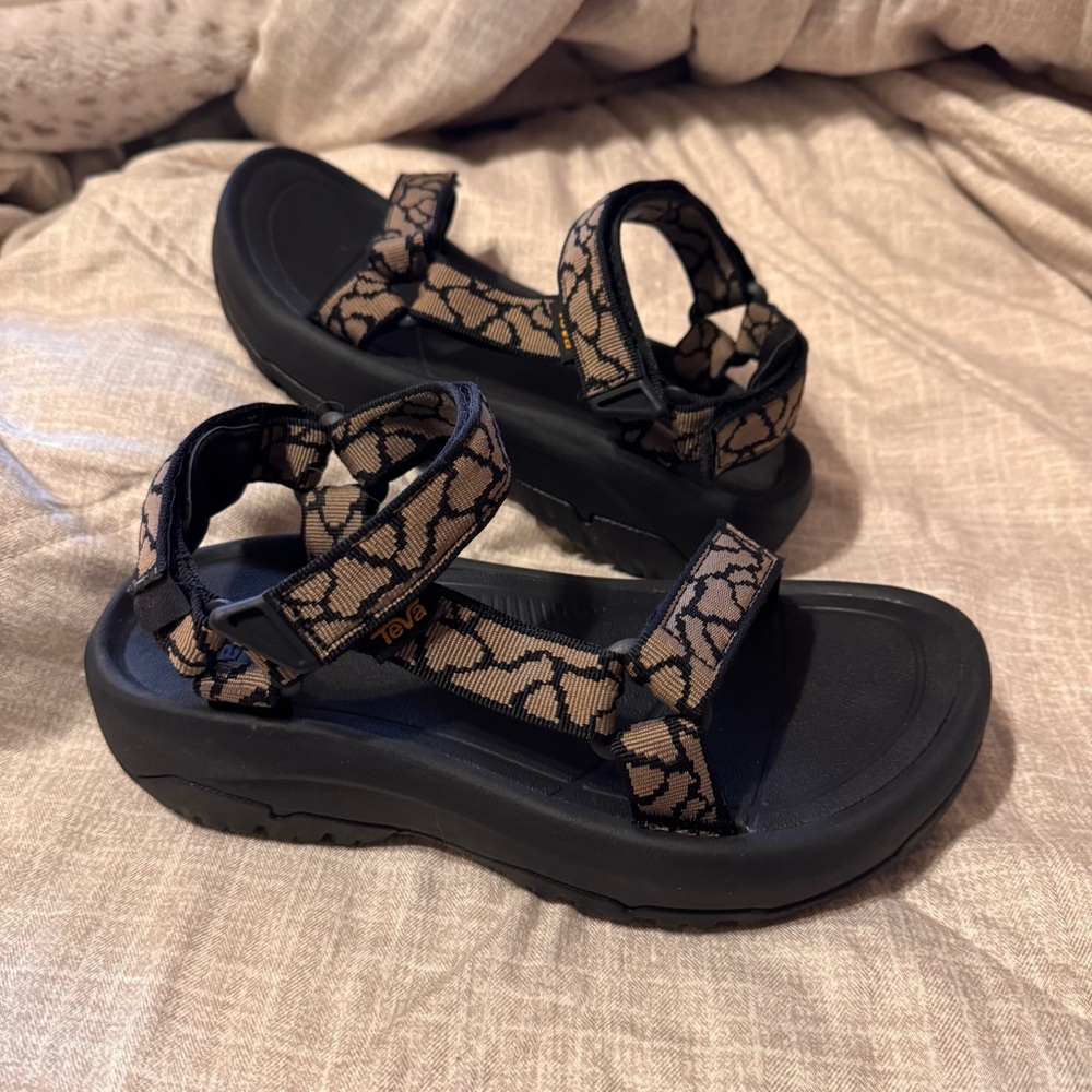 Teva Hurricane XLT2 Ampsole sandals,"Gemina Neutral" colorway